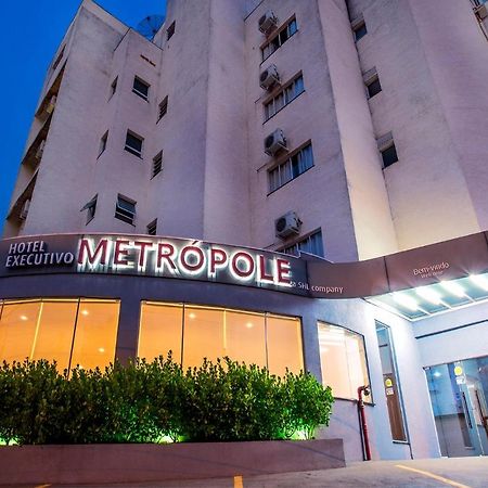 Hotel Metrópole Paulínia Kültér fotó